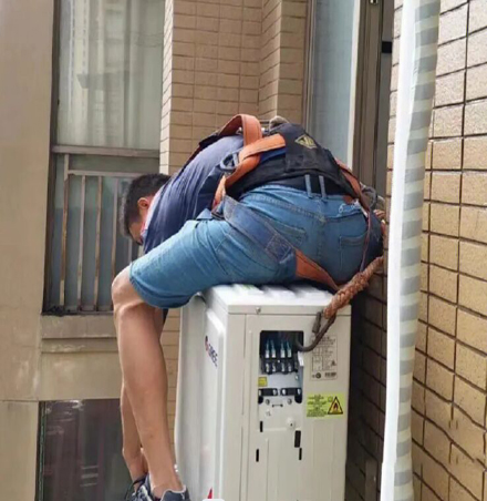 通辽市空调移机